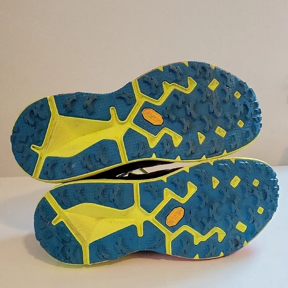 Hoka One One Speedgoat Mid WP Sz. 9.5